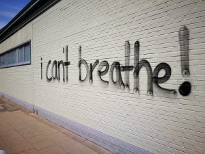 "I can't breathe" se han convertido en el lema de las numerosas protestas que han brotado con fuerza en todo el mundo reivindicando su muerte bajo la denominación Black Lives Matter.